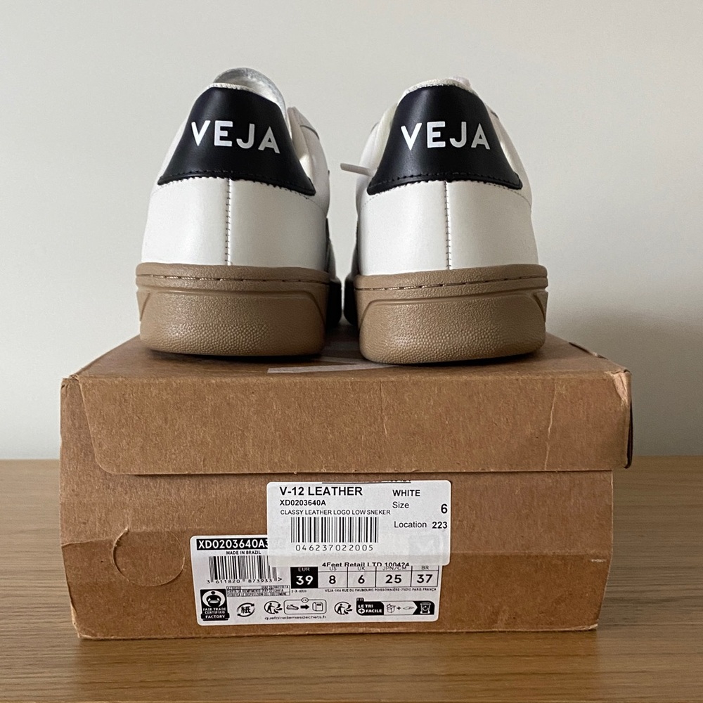 Veja White Sneakers with Black Accents and Tan Sole V-12 Leather - Picture 6 of 8